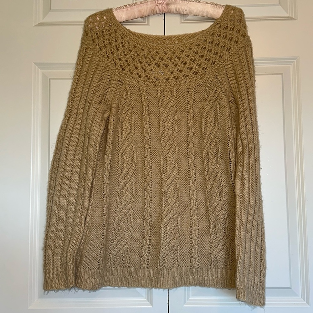 Ann Taylor Loft Sweater oatmeal color size M off shoulder cable knit long sleeve